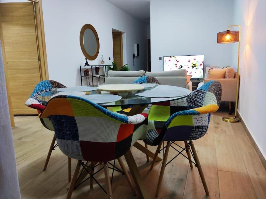 Superbe Appartement Avec Parking Gratuit Et Garde Dakar Ngoại thất bức ảnh
