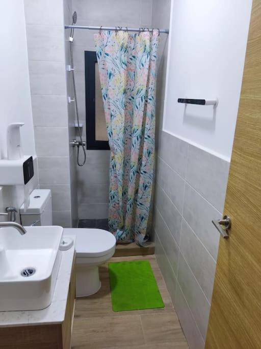 Superbe Appartement Avec Parking Gratuit Et Garde Dakar Ngoại thất bức ảnh